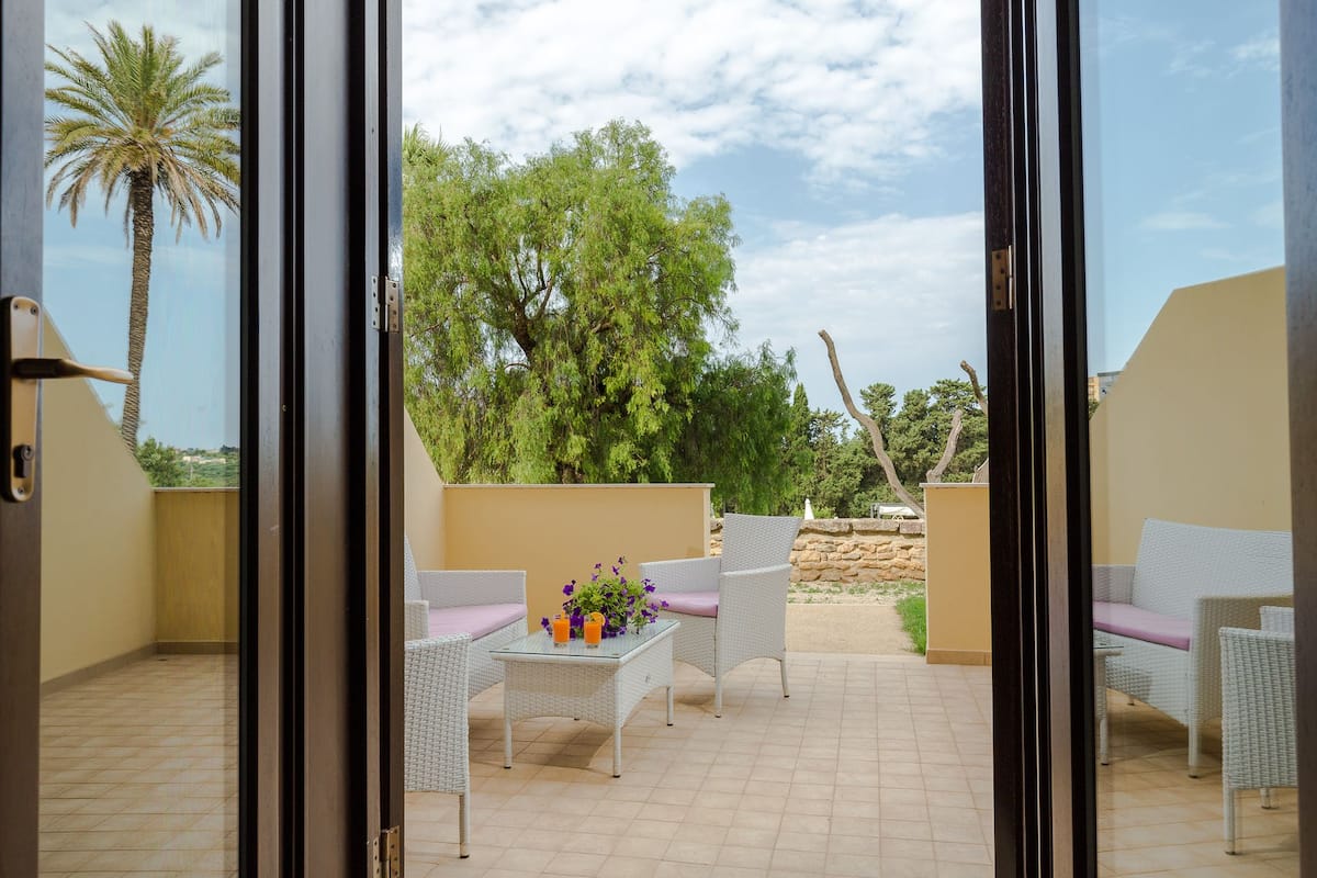 Standard-Doppelzimmer | Terrasse/Patio