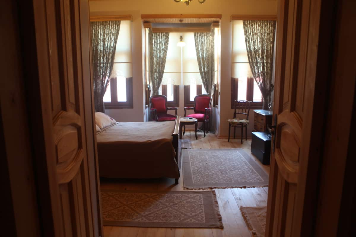 2 habitaciones, wifi gratis y ropa de cama