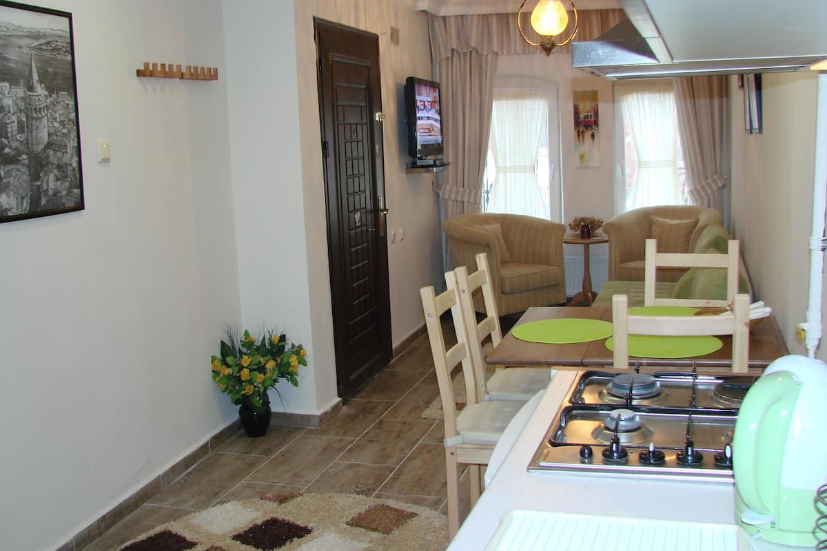2 habitaciones, wifi gratis y ropa de cama