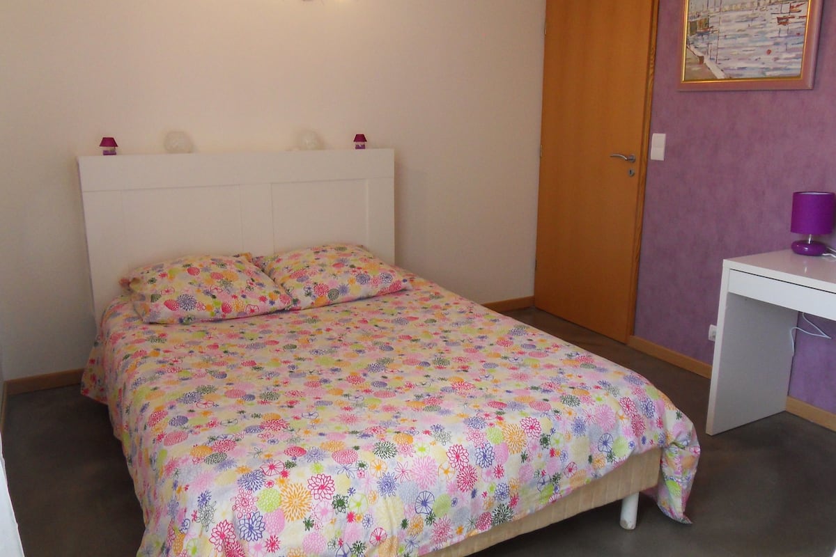 Habitación doble estándar (Duplex) | Muebles diferentes, escritorio, cunas gratuitas y wifi gratis