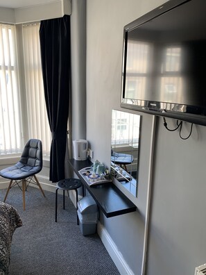 Chambre Double Supérieure, salle de bains attenante, vue mer (room 4)