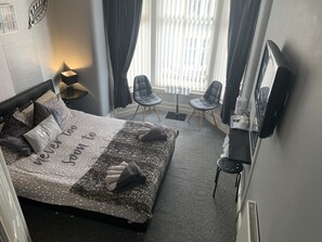 Chambre Double Supérieure, salle de bains attenante, vue mer (room 4)