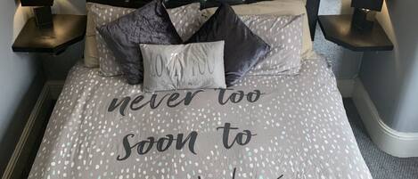 Superior-dobbeltværelse - eget badeværelse - havudsigt (room 4) | Wi-Fi