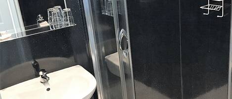 Superior Double Room, Ensuite, Sea View (room 4) | Bathroom