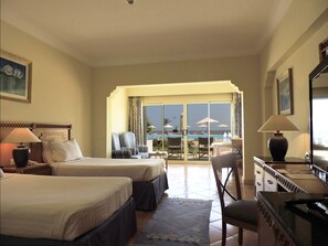 Deluxe Room, Sea View | Minibar, in-room safe - Old Palace Resort Sahl Hasheesh (Sahl Hasheeh)