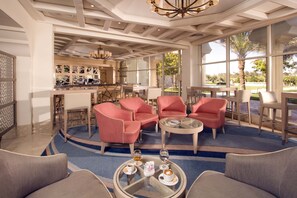 3 bars/lounges, poolside bar - Old Palace Resort Sahl Hasheesh (Sahl Hasheeh)