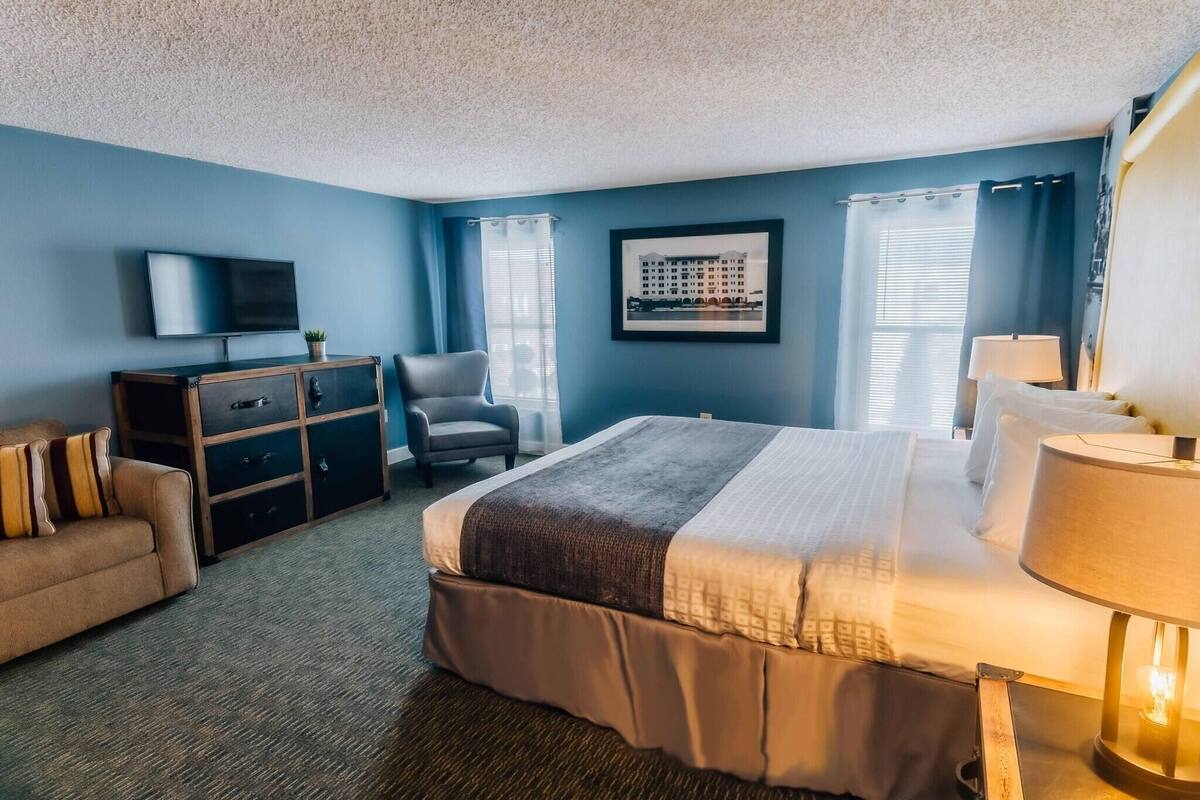 Iron/ironing board (on request), WiFi (free), bed sheets