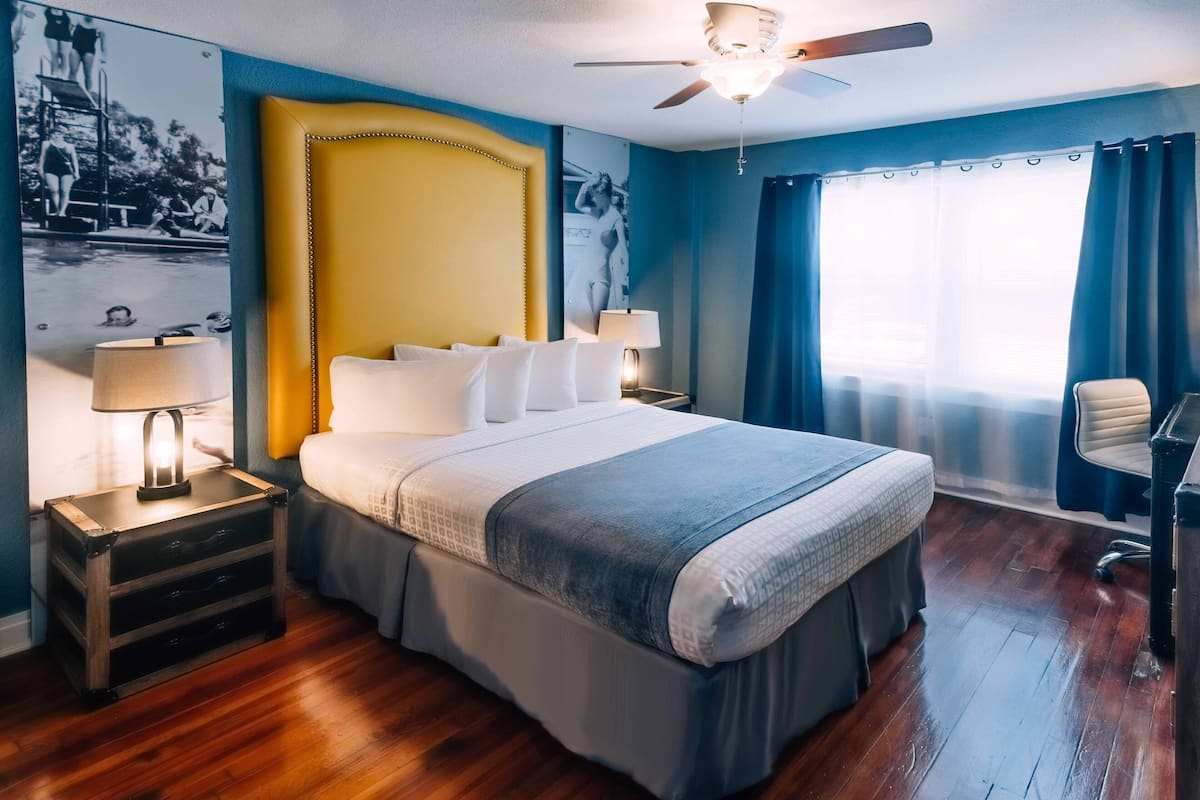 Camera Standard, 1 letto queen | Ferro/asse da stiro, Wi-Fi gratuito, lenzuola