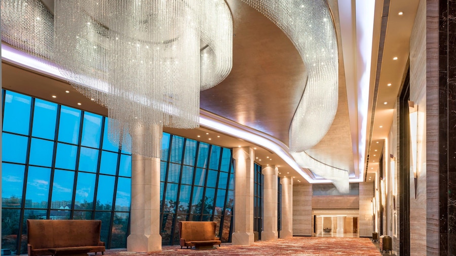 Sheraton Changchun Jingyuetan Hotel