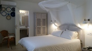 Studio, Kitchen (Patio) | Egyptian cotton sheets, premium bedding, down comforters