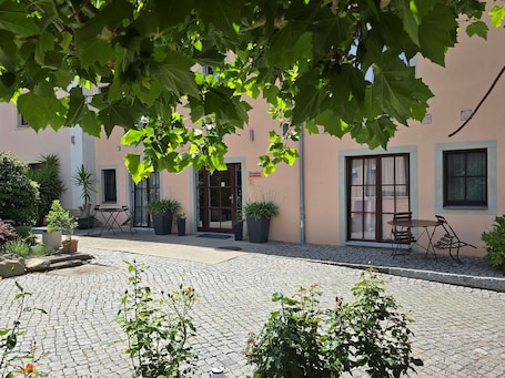 Exterior. Pension Marlis