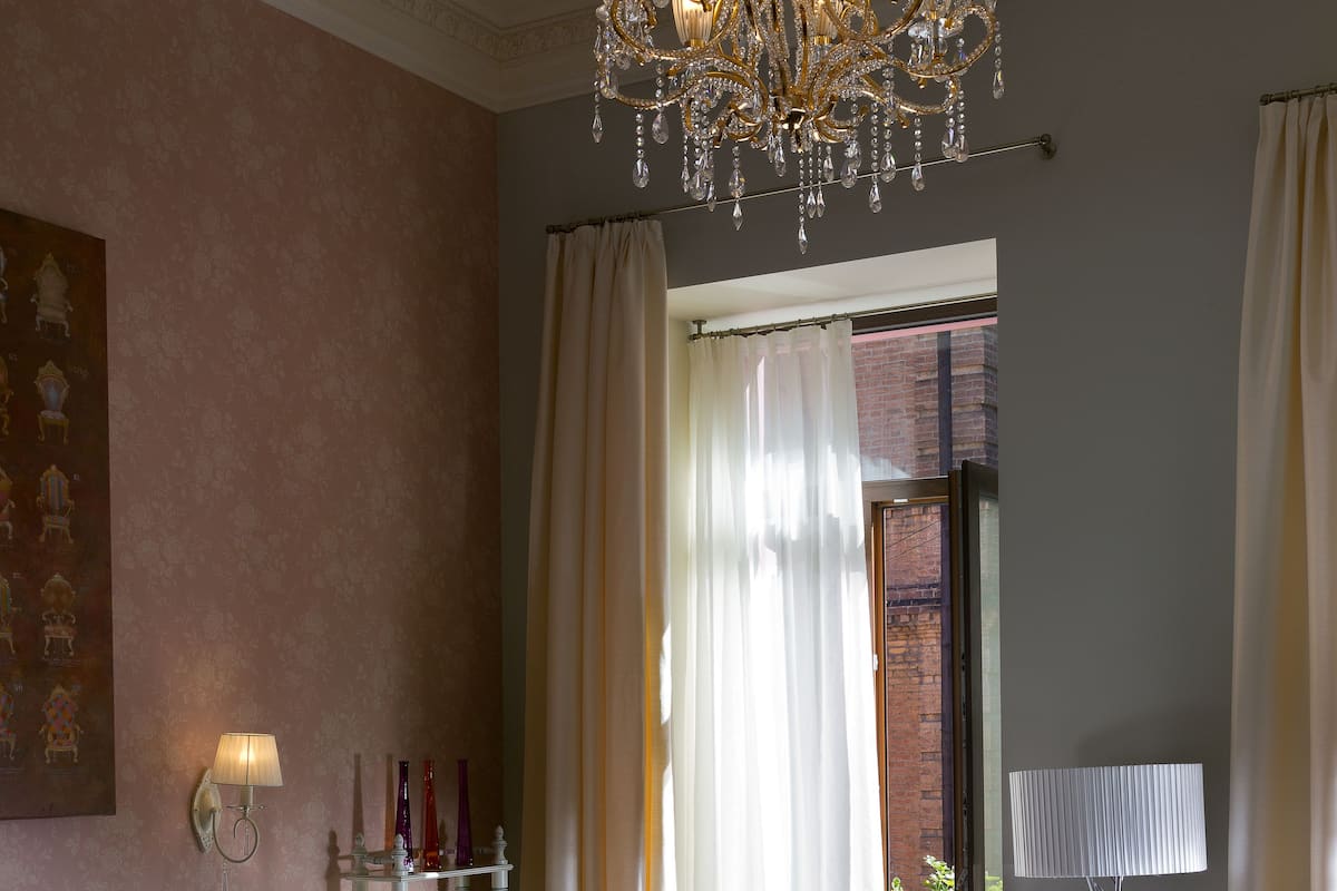 Standaard kamer, 1 twee- of 2 eenpersoonsbedden | Donzen dekbedden, een minibar, een kluis op de kamer, een bureau