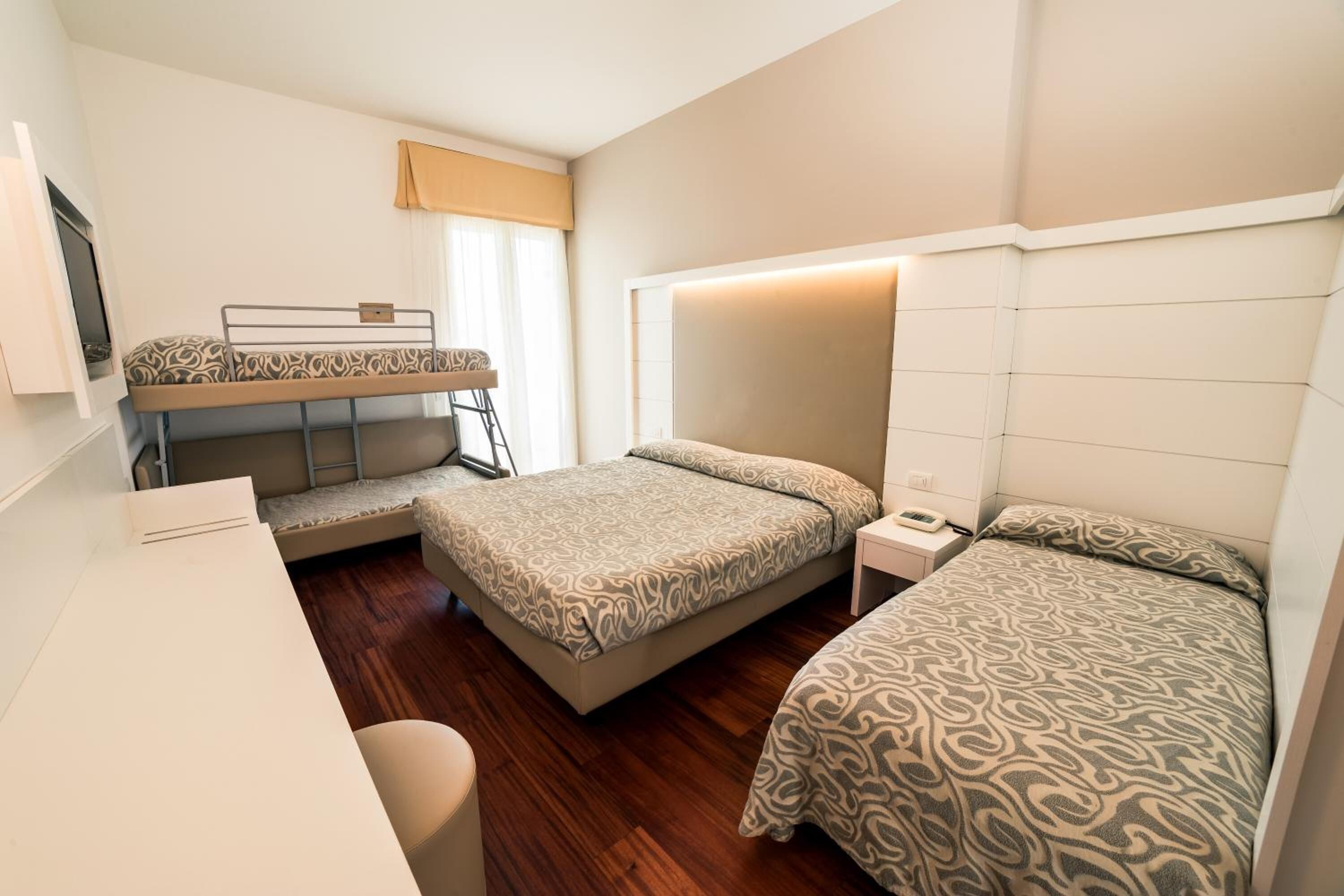 1 bedroom, minibar, in-room safe, individually furnished