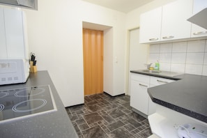 Comfort Apartment (Top 15) | Private kitchen - Royal Resort Apartments Belvedere (Vienna)