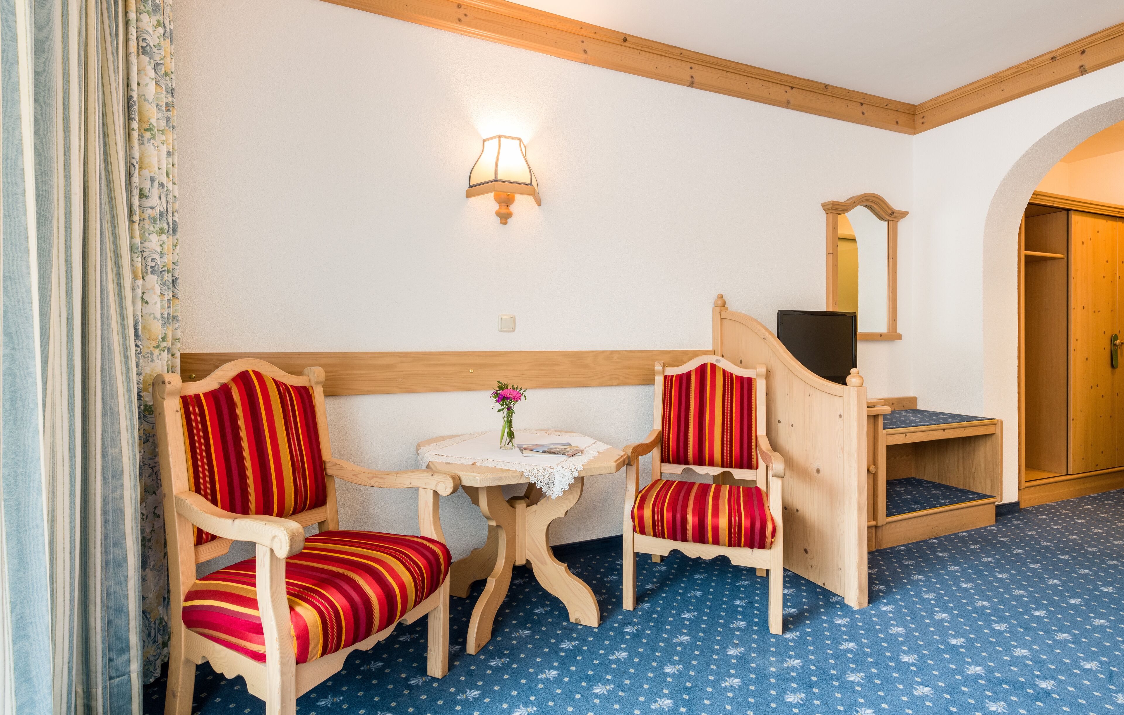 classic double room | in-room safe, desk, cots/infant beds, free wifi