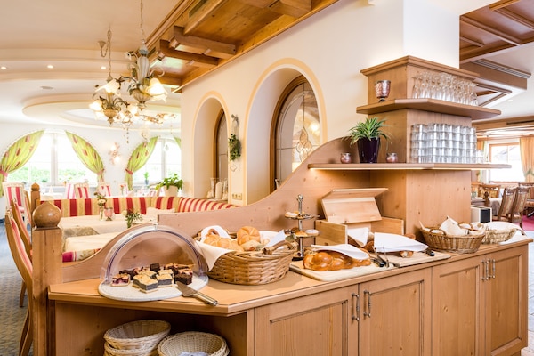 Desayuno buffet incluido todos los días