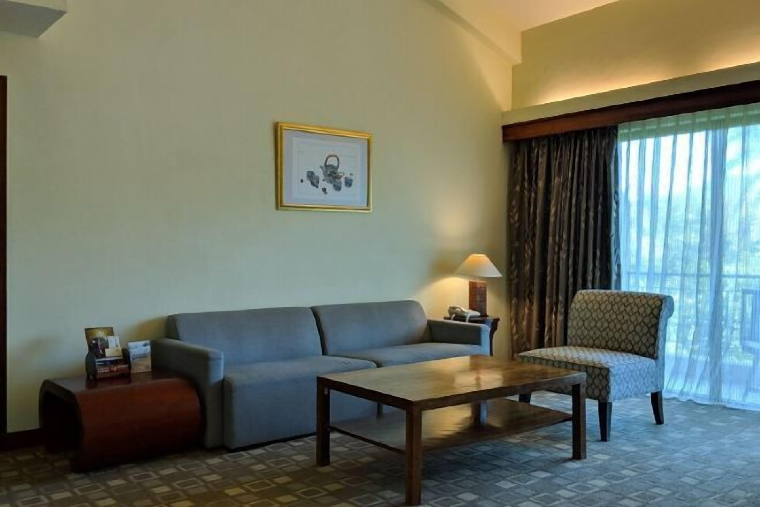 Living area | 32-inch TV with digital channels, table tennis