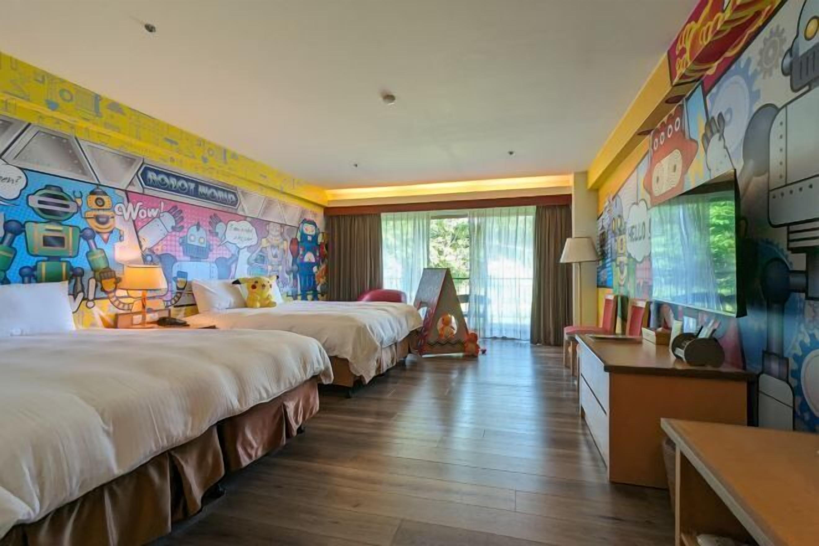 Down comforters, in-room safe, laptop workspace, blackout drapes