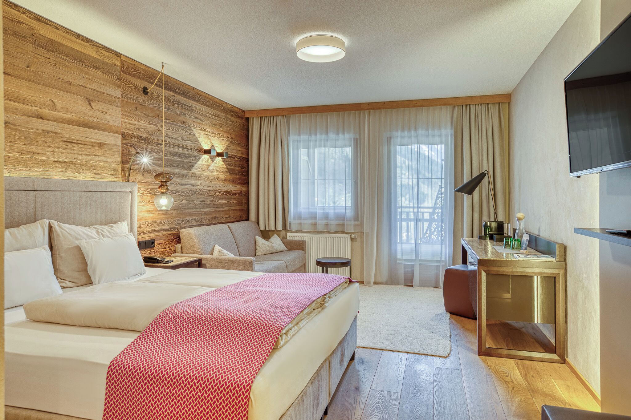 Svit Design | Värdeförvaringsskåp på rummet, individuell inredning och unika möbler