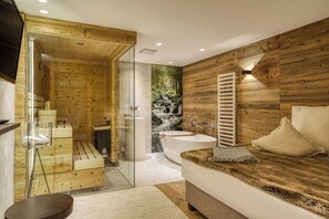 Suite Signature | Coin séjour | Télévision à écran plat