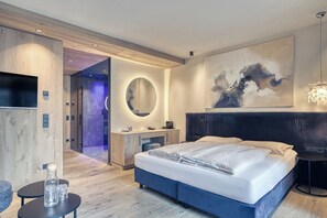 Suite Premium | Brankas dan didekorasi berbeda-beda