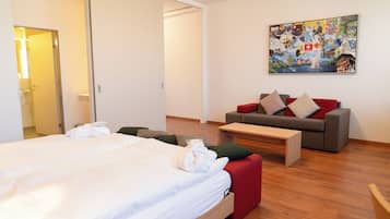 Suite | Minibar, in-room safe, desk, free WiFi