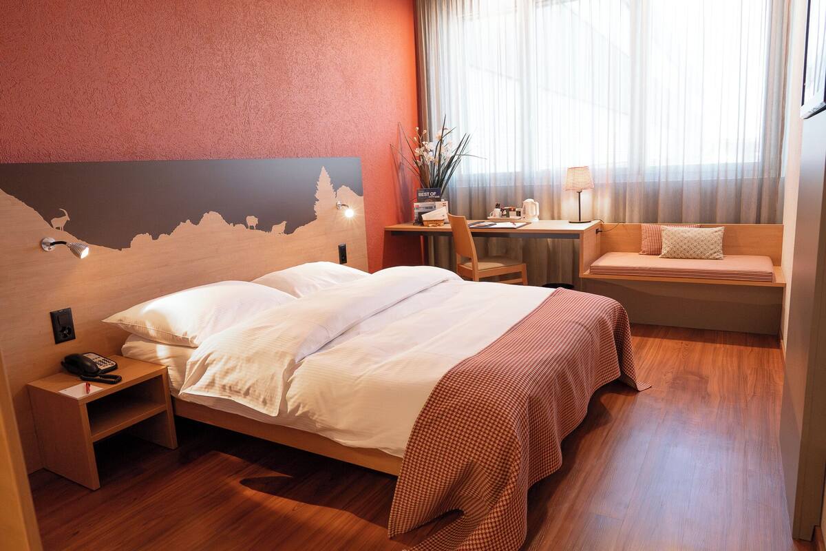 1 bedroom, minibar, in-room safe, desk