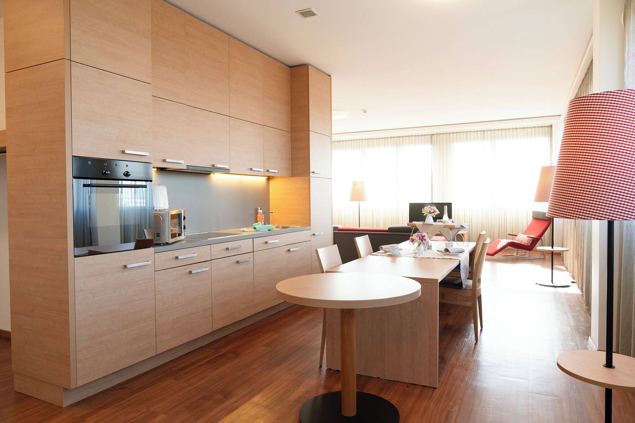 suite | living area | flat-screen tv, pay films