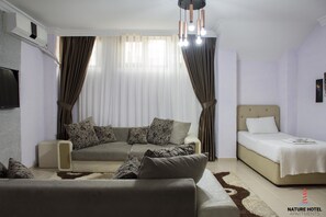 Family Room 3 | 1 chambre, literie de qualité, lit avec matelas Select Comfort