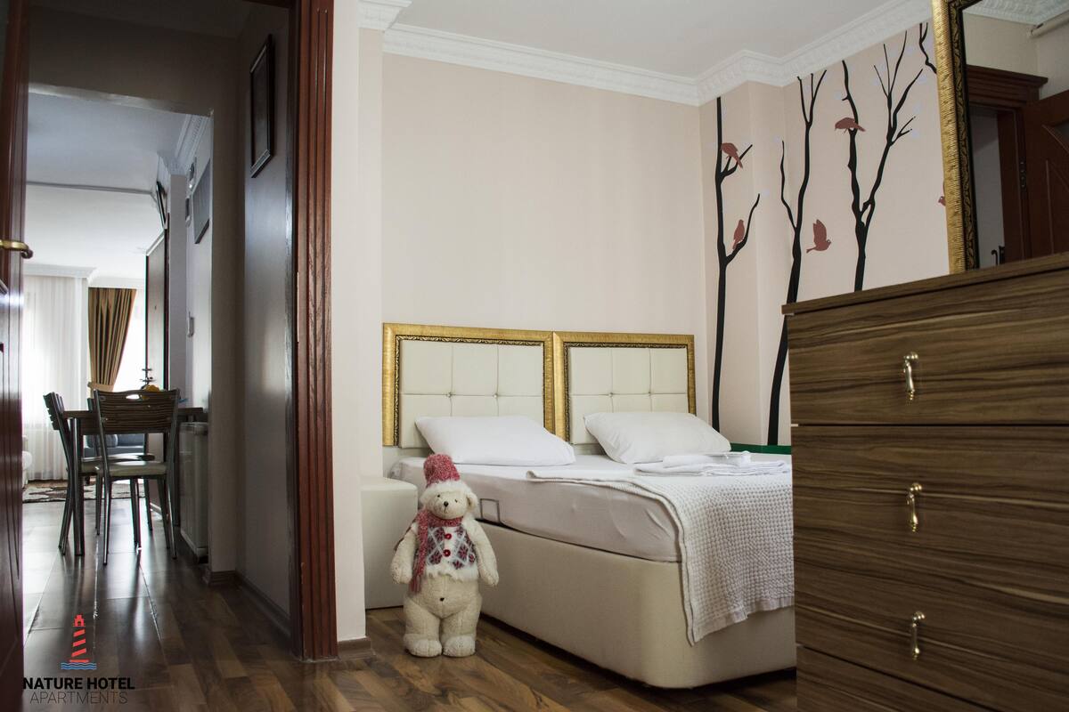 Family Room 2 | 1 bedroom, premium bedding, Select Comfort beds, desk