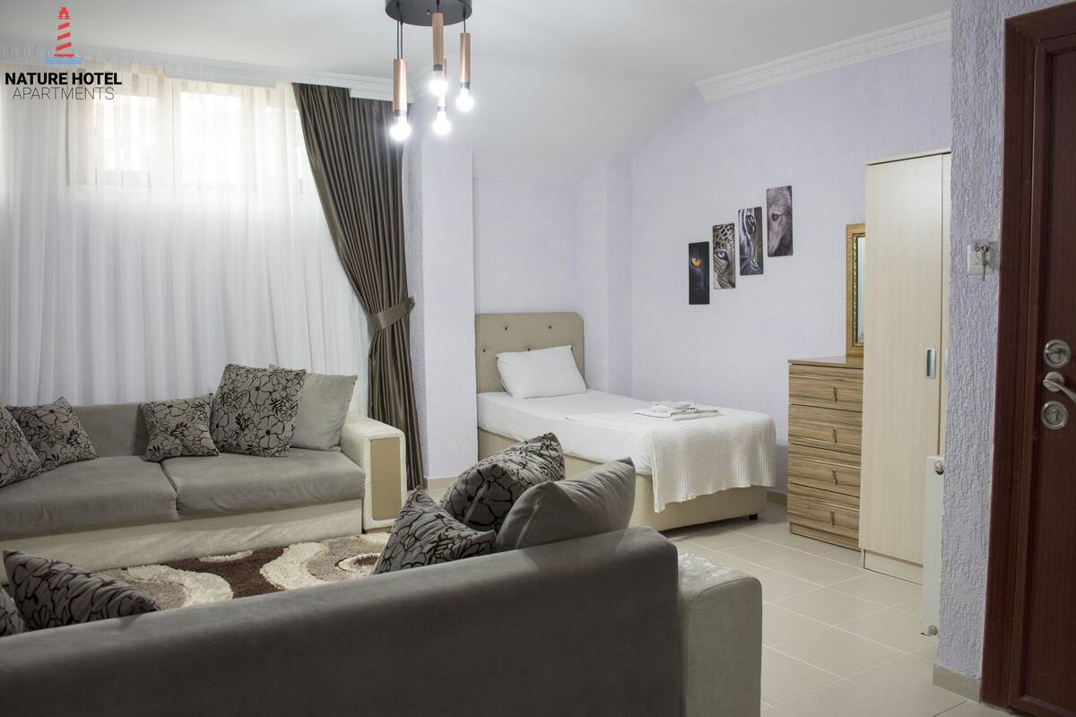 Family Room 3 | 1 bedroom, premium bedding, Select Comfort beds, desk