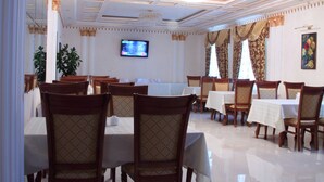Dining - Grand Nur Hotel (Tashkent)