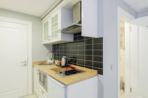 Superior Studio | Down comforters, minibar, soundproofing, iron/ironing board - Ada Home Istanbul (Istanbul)