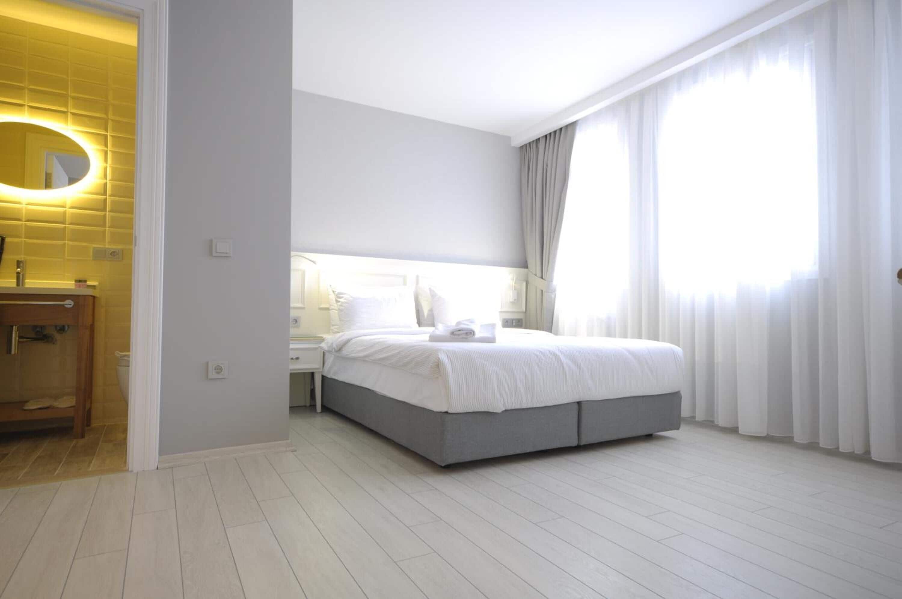 Copriletto in piuma, minibar, insonorizzazione, ferro/asse da stiro