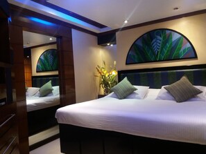 Executive Room (Emperor Bed) | 1 bedroom, Egyptian cotton sheets, premium bedding, down comforters