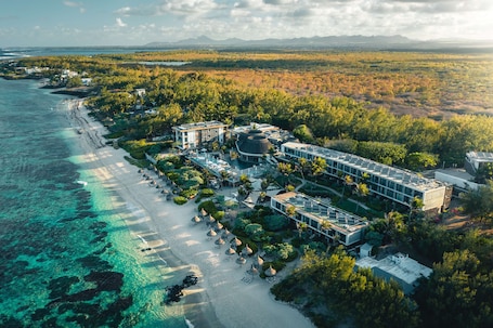 Exterior. Radisson Blu Poste Lafayette Resort & Spa, Mauritius (Adults Only)