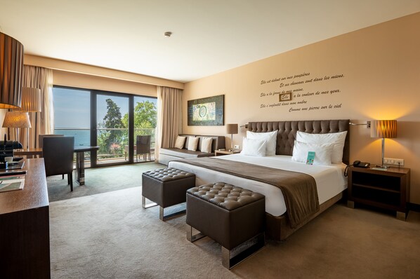 Minibar, in-room safe, individually decorated, desk