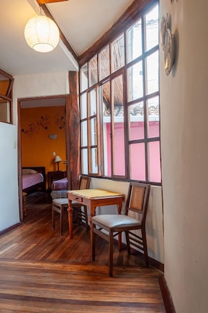 Quadruple Room | In-room safe, free WiFi - Casa de las Rosas (Cuenca)