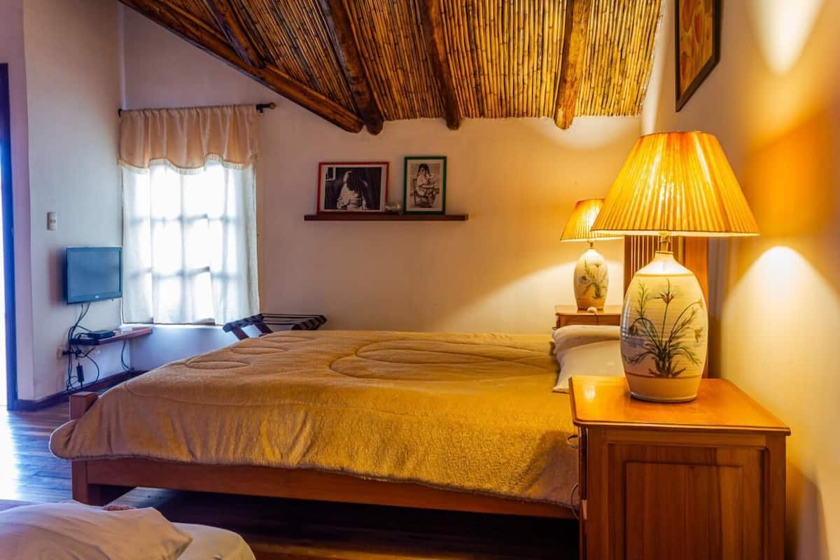 Suite Familiale, 2 chambres, 2 salles de bains | Coffres-forts dans les chambres, Wi-Fi gratuit