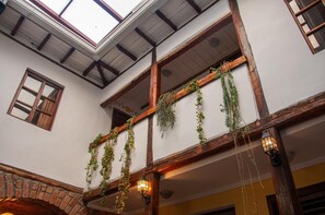 Interior - Casa de las Rosas (Cuenca)