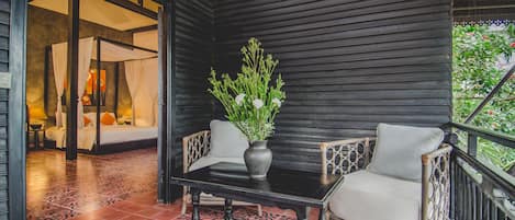 Maison (Wooden, 2 ways Transfer included) | Minibar, coffres-forts dans les chambres, décoration personnalisée