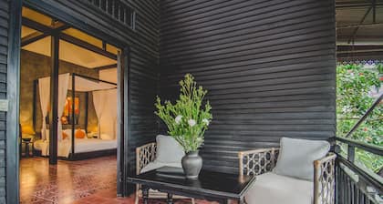 Mulberry Hotel