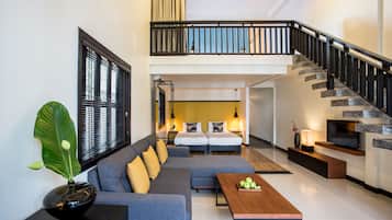 Minibar, in-room safe, individually decorated, individually furnished