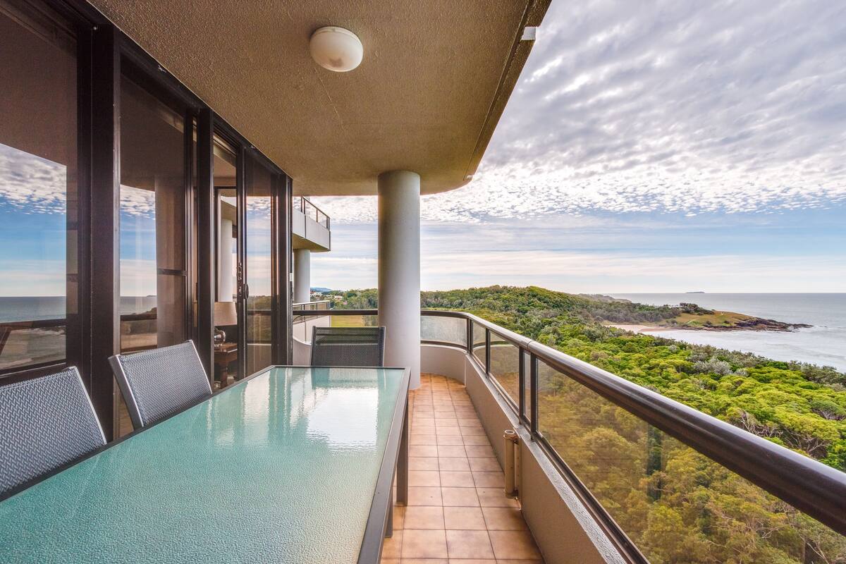 2 Bedroom Premium Ocean View | Balcony view