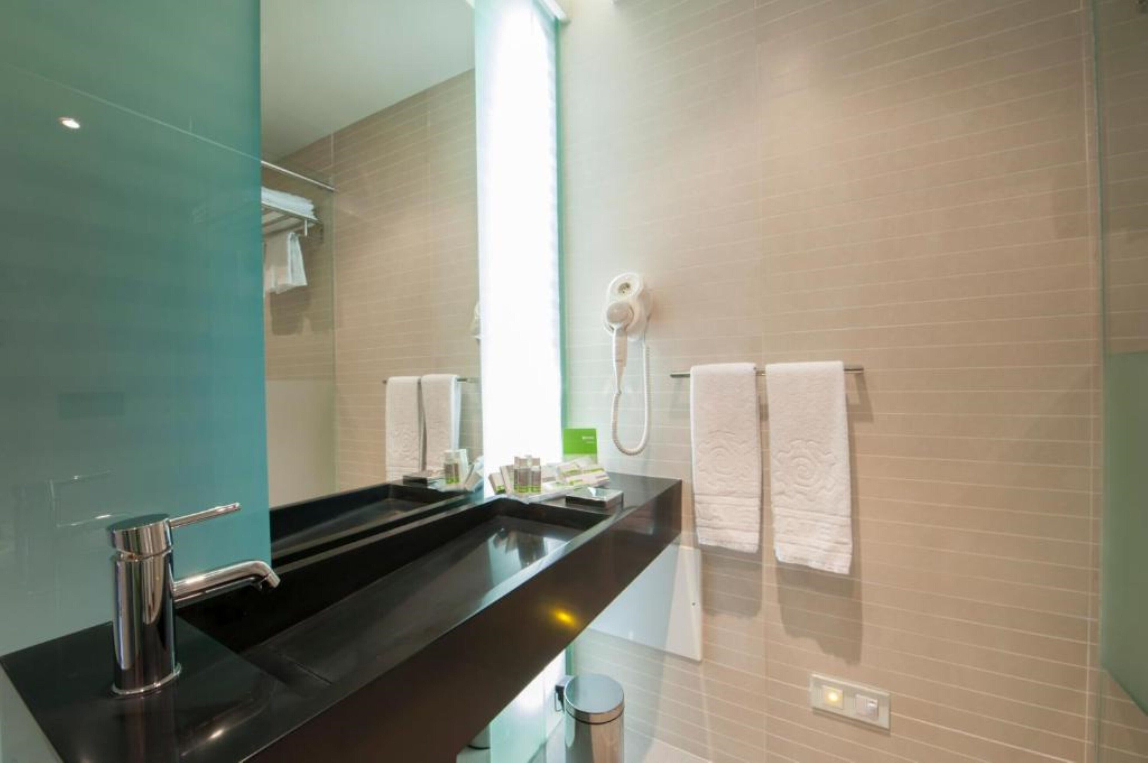 free toiletries, hair dryer, bidet, towels