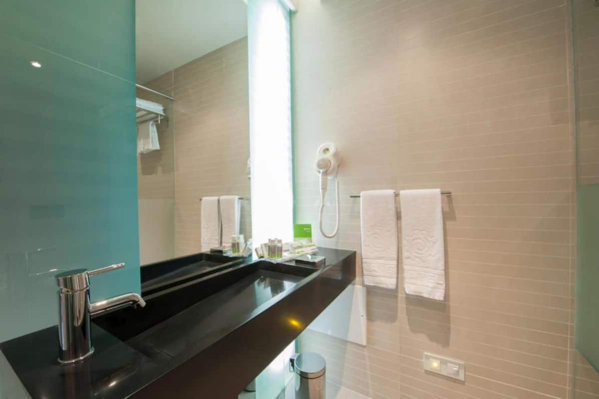 free toiletries, hair dryer, bidet, towels