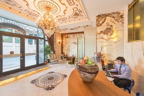 Interior entrance - Hotel The Pera Hill (Istanbul)