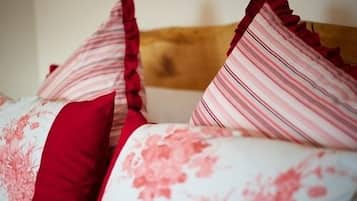 Standard-dobbeltværelse - eget badeværelse - udsigt til have (King Size Bed)