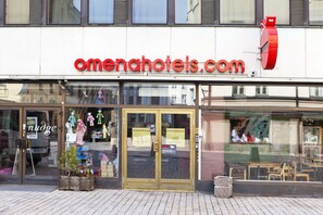 Property entrance - Omena Hotel Helsinki City Center (Helsinki)