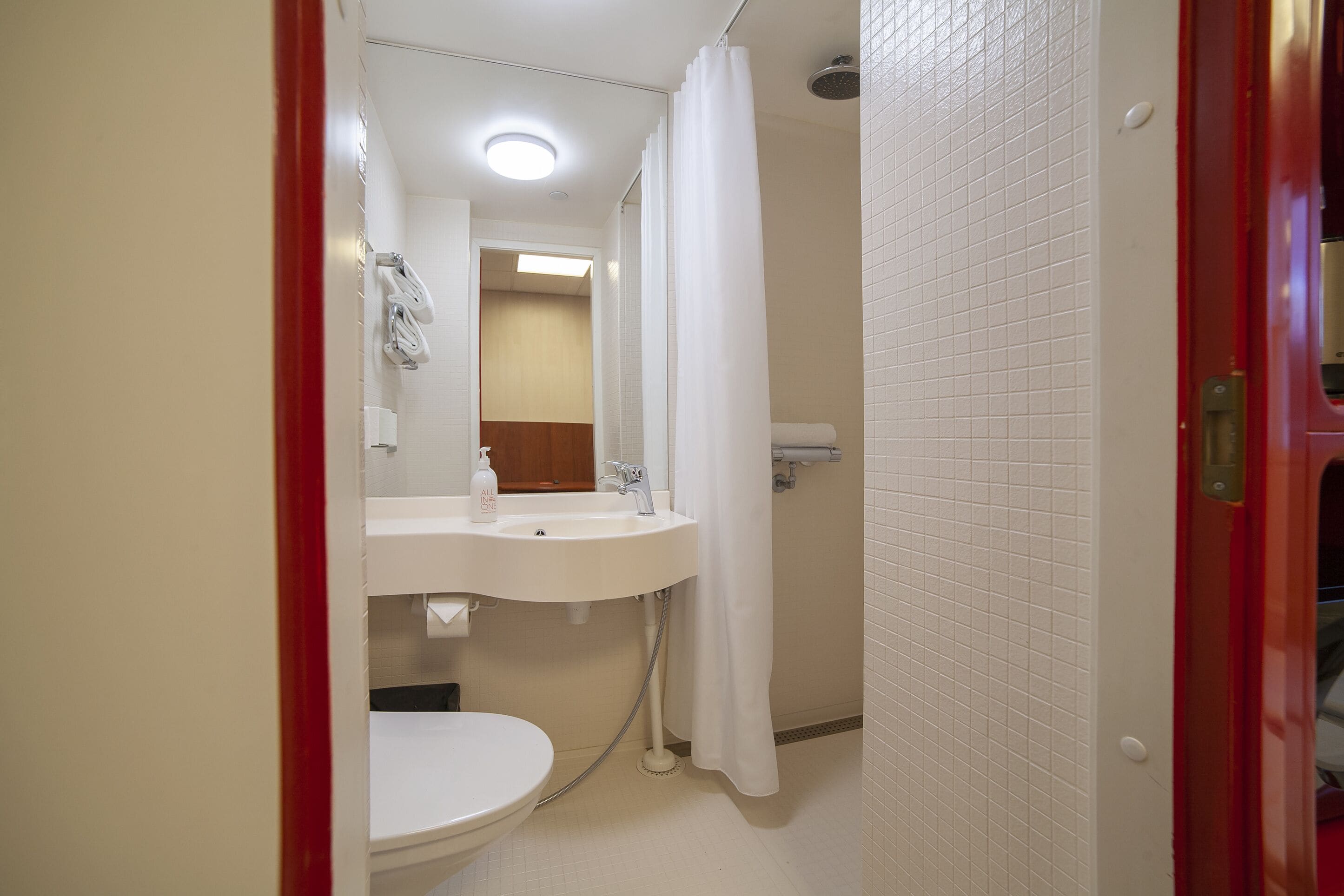 Bathroom shower